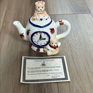 Tea-Nee Teddy Bear Teapot with Clock Design - White and Red NWT